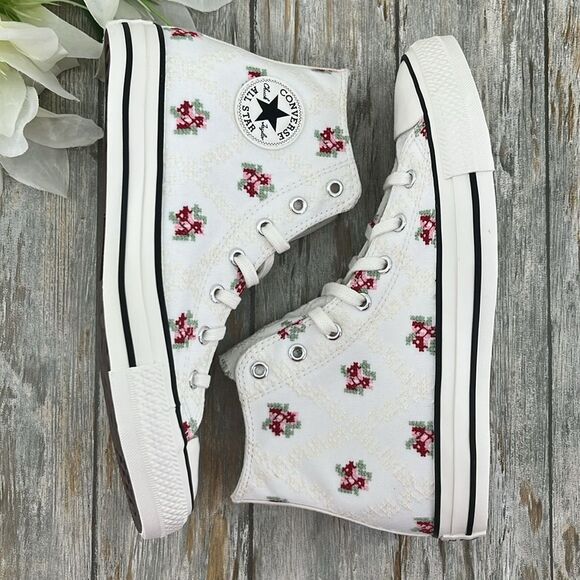 Chuck Taylor All Star Rose Cross Stitch Sneakers Shoes Size 8 - Picture 5 of 11